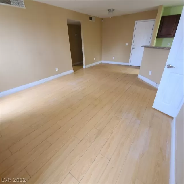 MLS: 2458883 Condo For Sale