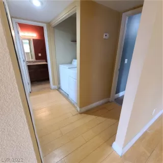 Photo #3: 2458883 Listing 