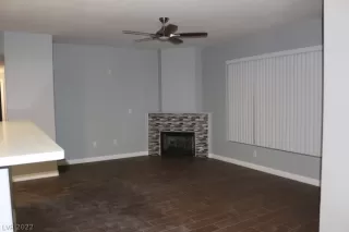 Photo #5: 2458913 Listing