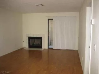 Photo #3: 2458934 Listing 