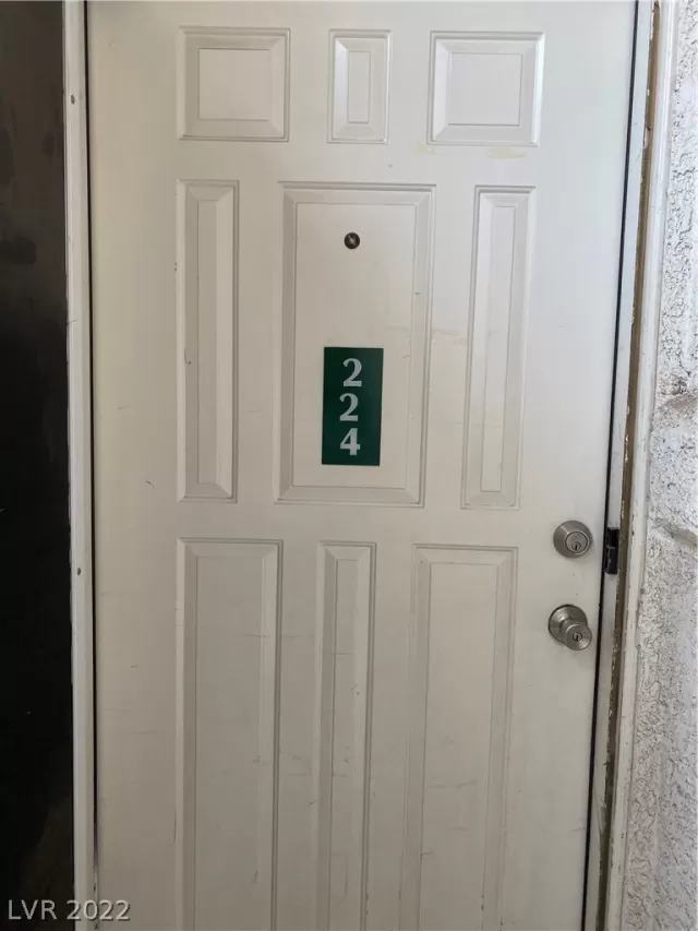 MLS: 2458940 Condo For Sale