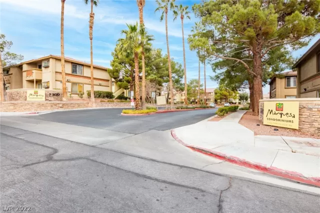 MLS: 2458953 Condo For Sale