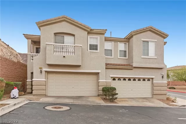 MLS: 2459044 Condo For Sale