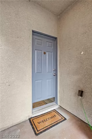 Photo #2: 2459044 Listing