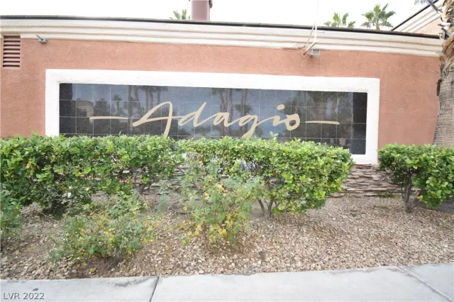 MLS: 2459072 Condo For Sale