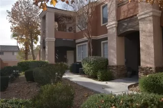 Photo #2: 2459072 Listing 