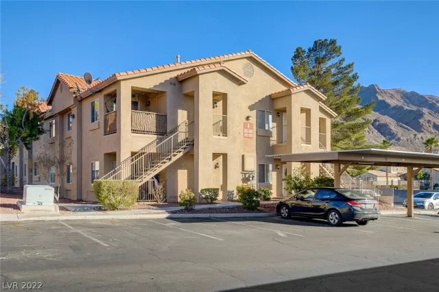 MLS: 2459073 Condo For Sale