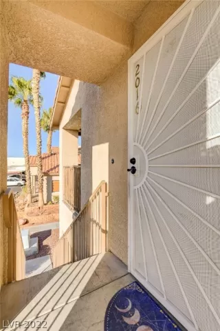 Photo #3: 2459073 Listing 