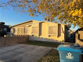 Photo #3: 2459076 Listing