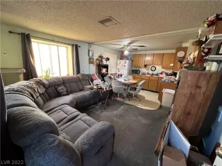 Photo #5: 2459076 Listing