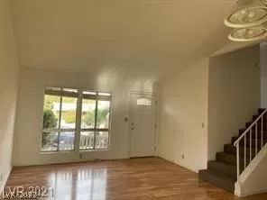 Photo #1: 2459084 Listing 