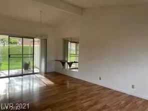 Photo #2: 2459084 Listing 