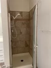 Photo #5: 2459084 Listing 