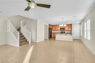 Photo #3: 2459122 Listing 