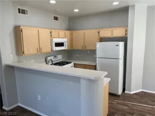 Photo #1: 2459221 Listing 