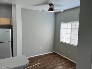 Photo #2: 2459221 Listing 