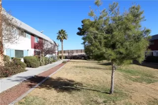 Photo #4: 2459244 Listing