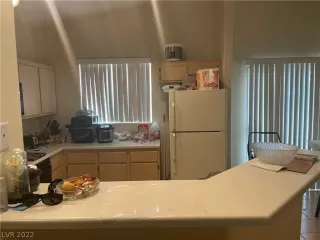 Photo #3: 2459250 Listing