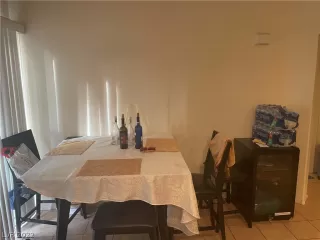 Photo #4: 2459250 Listing