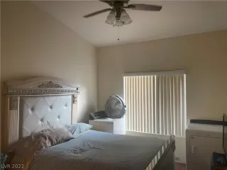 Photo #5: 2459250 Listing