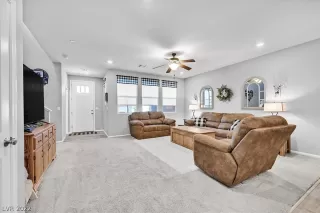 Photo #2: 2459258 Listing