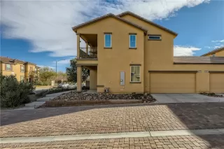 Photo #3: 2459262 Listing