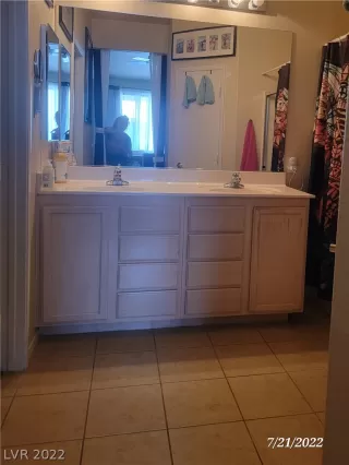 Photo #3: 2459281 Listing 