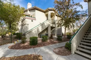 Photo #3: 2459349 Listing