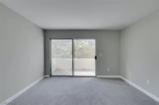 Photo #6: 2459349 Listing