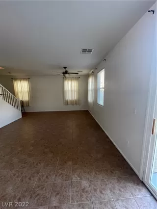 Photo #5: 2459444 Listing 