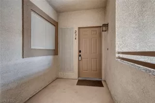 Photo #4: 2459449 Listing 