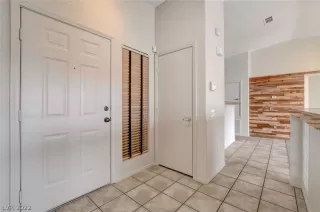 Photo #6: 2459449 Listing 