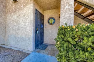 Photo #1: 2459481 Listing 