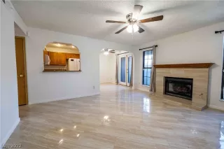 Photo #3: 2459481 Listing 