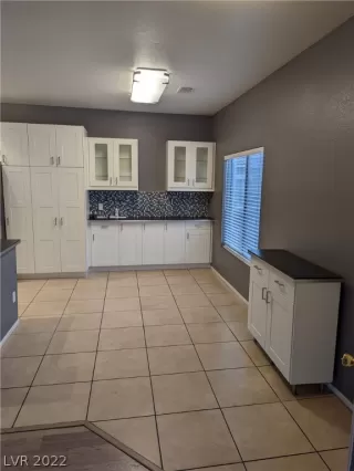 Photo #1: 2459484 Listing 