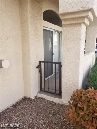 Photo #5: 2459489 Listing 