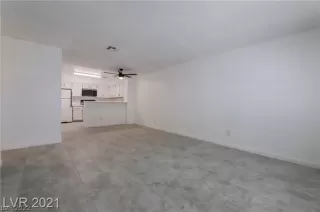 Photo #5: 2459499 Listing 