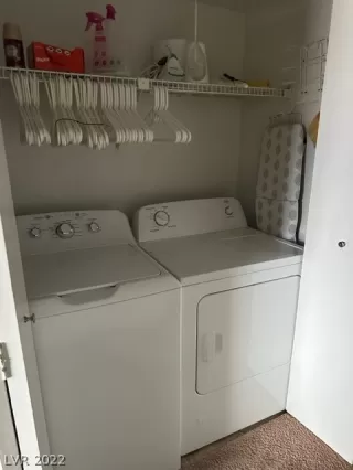 Photo #4: 2459508 Listing