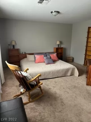 Photo #6: 2459508 Listing