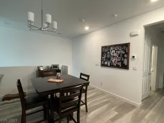 Photo #5: 2459521 Listing