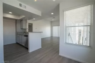 Photo #1: 2459536 Listing