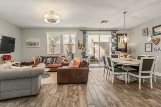 Photo #6: 2459555 Listing 