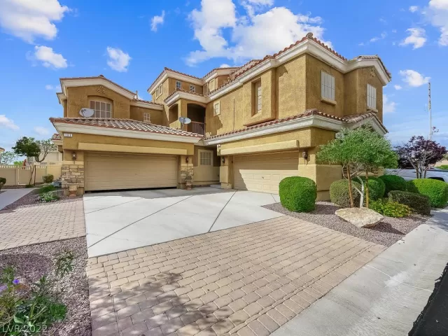 MLS: 2459612 Condo For Sale