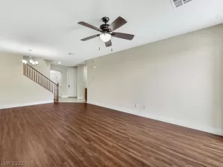 Photo #4: 2459612 Listing 