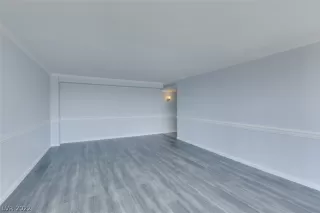 Photo #4: 2459614 Listing 