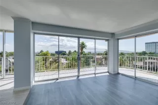 Photo #6: 2459614 Listing 