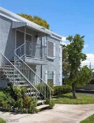 Photo #1: 2459643 Listing 