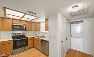 Photo #2: 2459643 Listing 