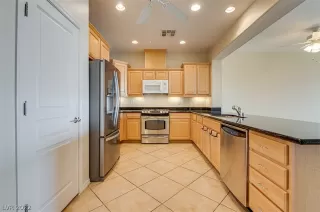 Photo #6: 2459655 Listing 