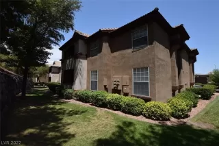 Photo #1: 2459673 Listing 